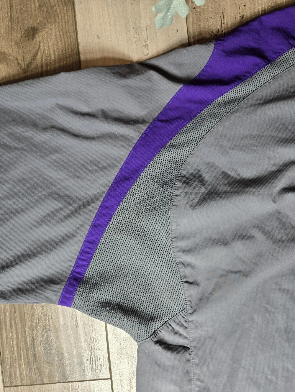 Nike Storm‑Fit Light Gray & Purple Quarter‑Zip Pullover Windbreaker Size Medium